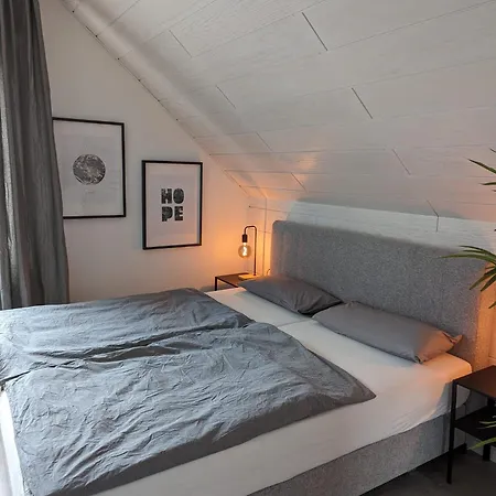Feeling Apartment